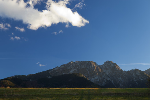 Giewont z chmurką