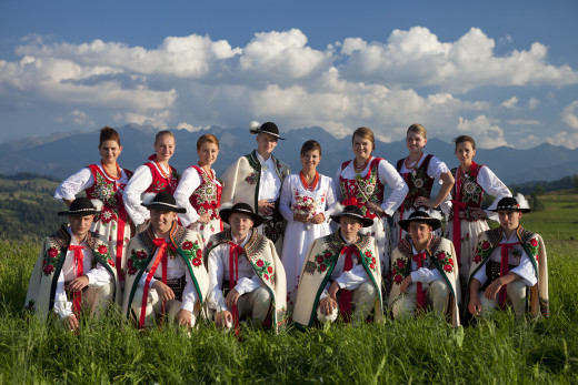 zdjęcie grupowe Górali Podhalańskich na weselu