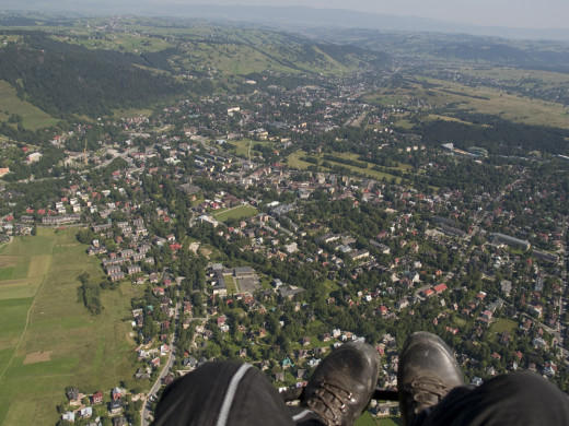 Zakopane miasto z paralotni fot wojciech wojas